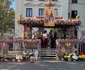 Raclele cu moaștele Sfintei Parascheva și ale Sfântului Pantelimon de la Iași Foto Adevărul DMS
