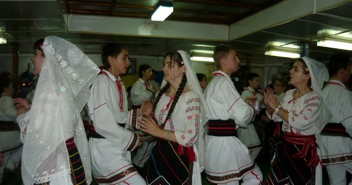 În spectacol. FOTO: NICOLETA BUTNARU