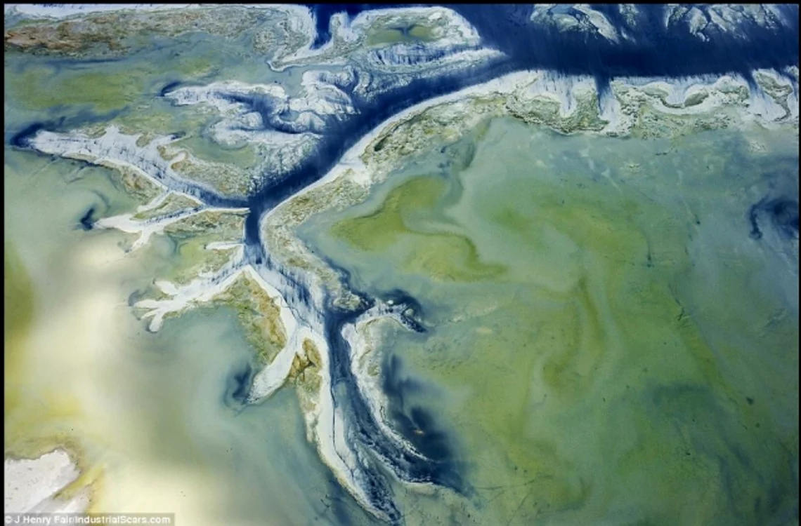 Imagini impresionante ale poluarii surprinse de un fotograf american