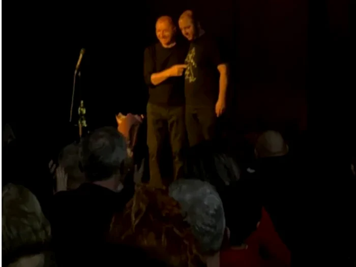 Pe scenă,  alături de Bogdan