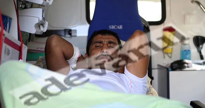 Ahmed Iusein a fost dus cu o ambulanţa sub paza poliţiştilor la Parchetul de pe lângă Tribunalul Constanţa