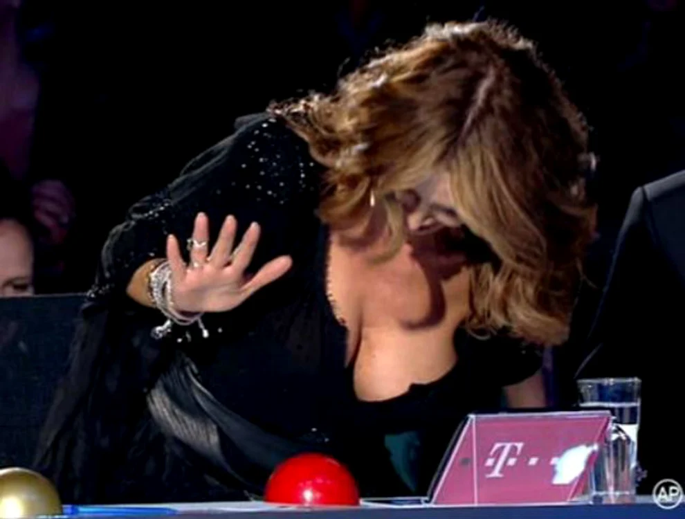 mihaela radulescu cu sanii la vedere jpeg