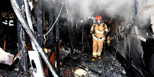 Pompieri inspectează un spital după un incendiu în Miryang Coreea de Sud FOTO Guliver / Getty Images / Kyungnam Shinmun 