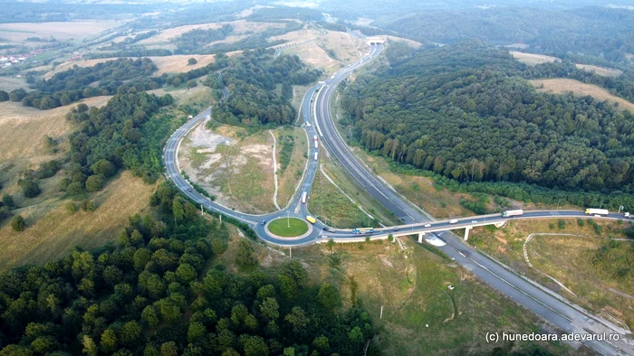 Autostrada Lugoj - Deva, zona Holdea, unde va începe construcția tunelurilor. Foto: Daniel Guță
