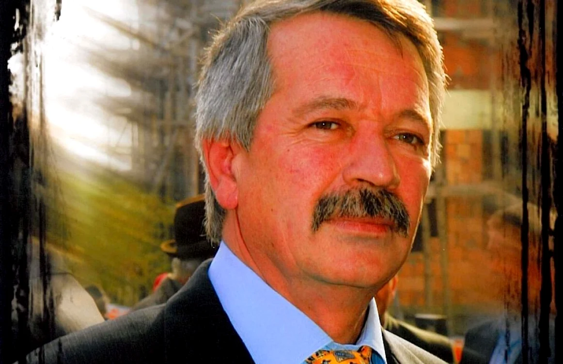 Ionel Ciubotaru este primarul oraşului Roznov din anul 2000 FOTO: primariaroznov.ro