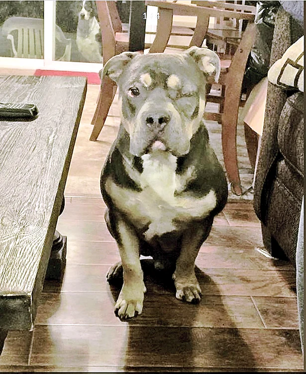 A rămas  fără un ochi