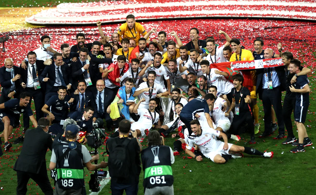 
    Sevilla FC a câștigat pentru a 6-a oară  trofeul în Liga Europa / Cupa UEFAFoto: Guliver / GettyImages  