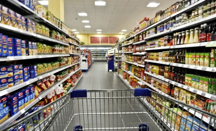 
    Europarlamentarul Sebastian Bodu are dovada că alimentele nu s-au ieftinit peste tot  