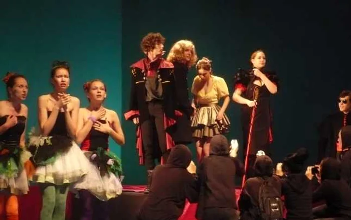 Botoşani: Spectacol "Ivona" Colegiul Eminescu