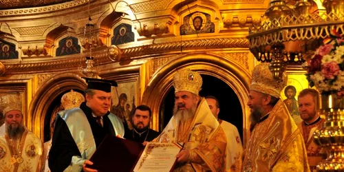 Preafericitul Daniel este al doilea Patriarh care primeşte titlul de doctor Honoris Causa