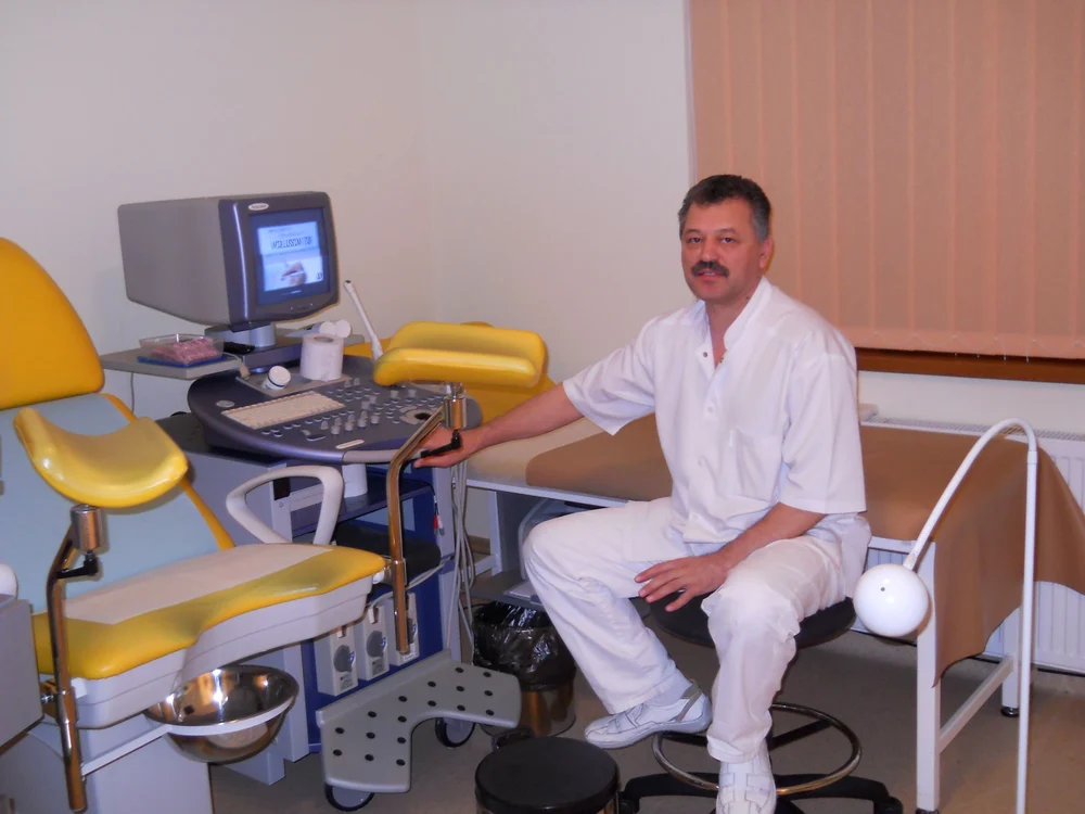 Directorul Gavrilaş Mureşan este mândru de dotările propriei clinici