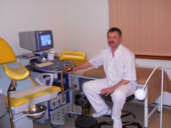 Directorul Gavrilaş Mureşan este mândru de dotările propriei clinici