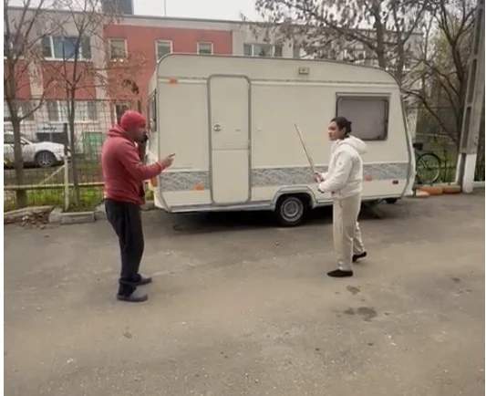 Oameni terorizați de o fată dintr-un centru de plasament din Bârlad. „I-a spus sotiei că în seara asta o s-o omoare”