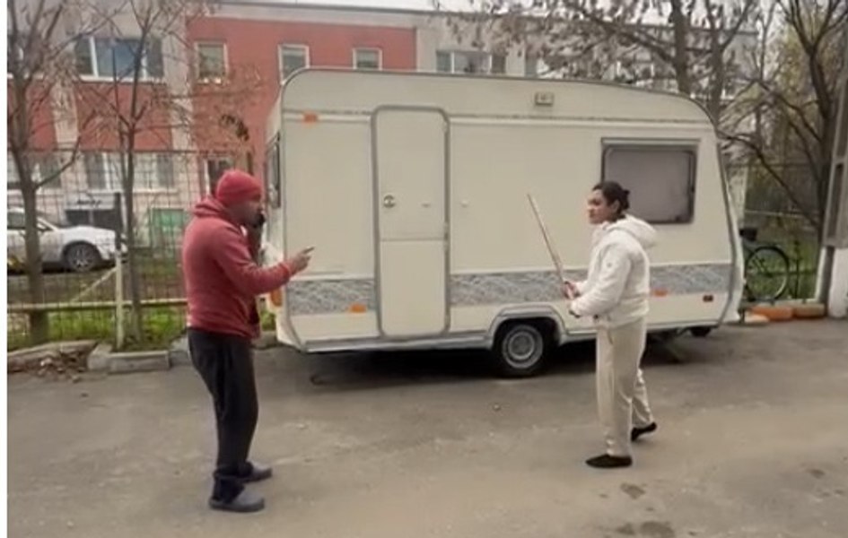 Oameni terorizați de o fată dintr-un centru de plasament din Bârlad. „I-a spus sotiei că în seara asta o s-o omoare”