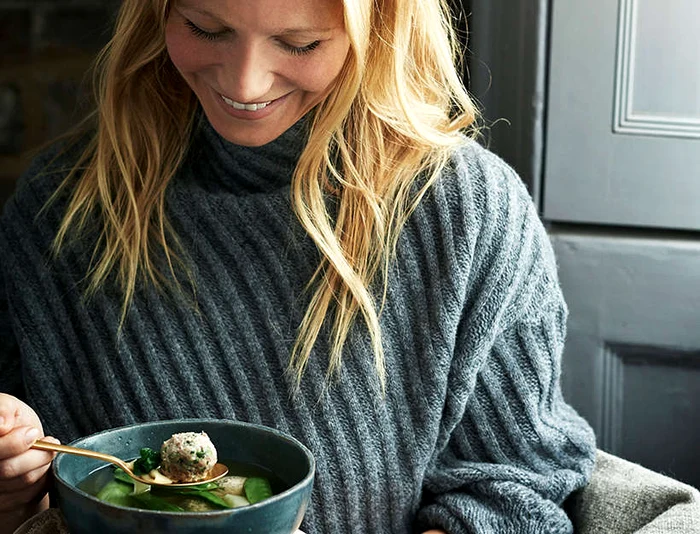 ChickenWonton Shot 01 025 RGB crop jpeg