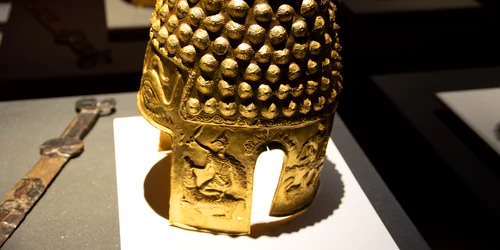 Helmet of Cotofenesti 02 jpeg
