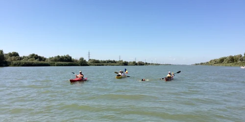 Iancu Avram la Sulina în Delta Dunării - primul om din lume care a parcurs înot Dunărea fără costum de neopren Foto Sînziana Ionescu