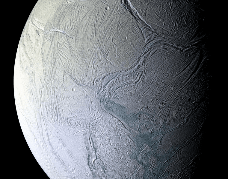Noi dovezi că Enceladus, luna lui Saturn, ar putea fi locuibilă
