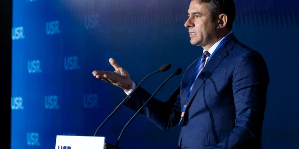 Ștefan Pălărie liderul senatorilor USR foto facebook jpg