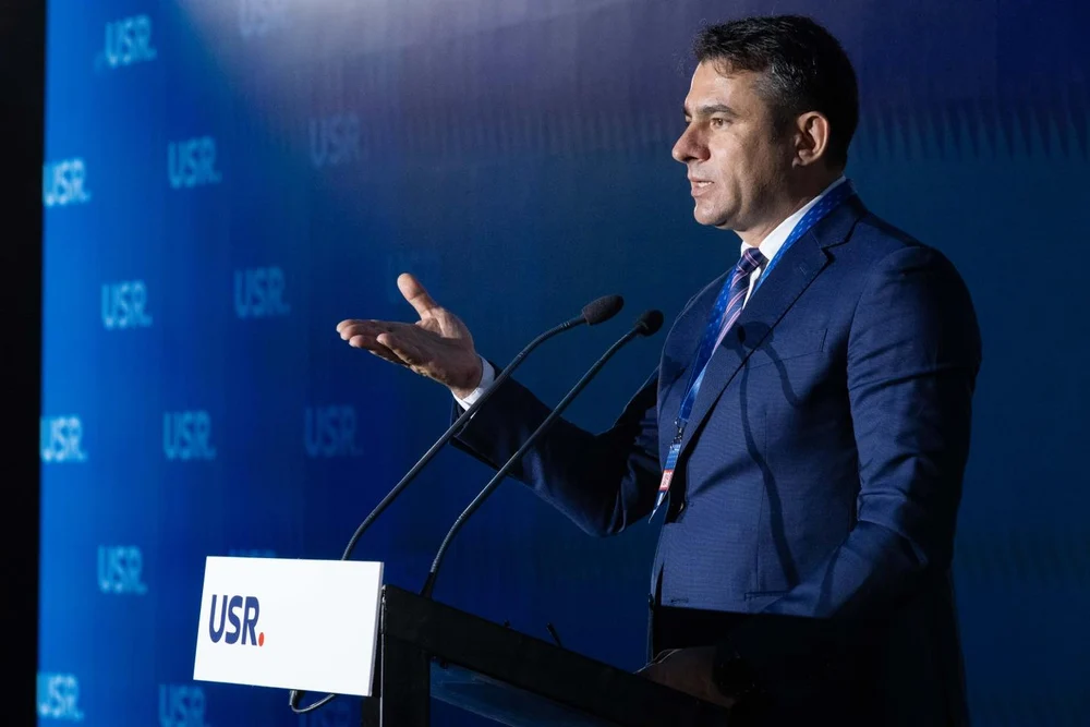 Ștefan Pălărie (USR), atac la AUR: „George Simion se smiorcăie că duminică va trebui să vină la serviciu”