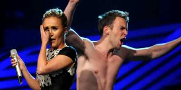 Actriţa Hayden Panettiere a fost evident surprinsă de goliciunea bărbatului