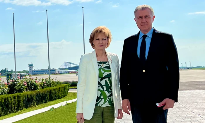 Majestatea Sa Margareta si Principele Radu la nunta regala din Iordania   Casa Regala (1) jpg