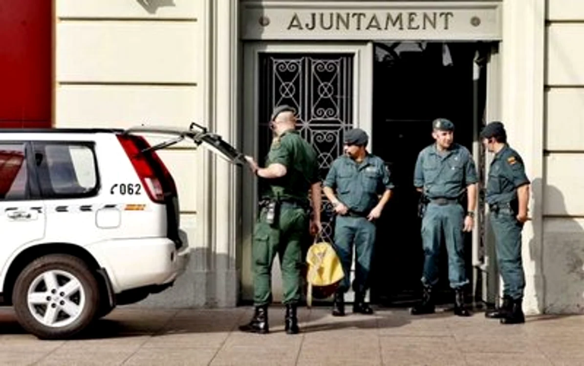 
    Campanie de atentate sinucigaşe în metroul din Barcelona, dejucată de poliţia spaniolă  