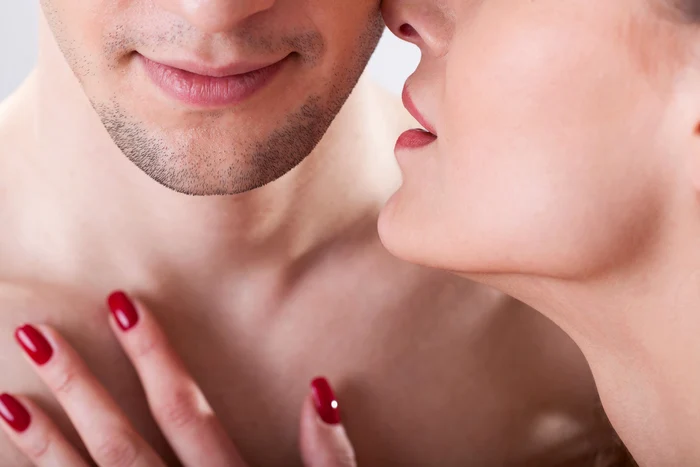 Nu există bărbat care să nu-şi dorească să audă expresii mai deocheatea din gura iubitelor mai ales când sunt în cele mai intime momentefoto: 123RF