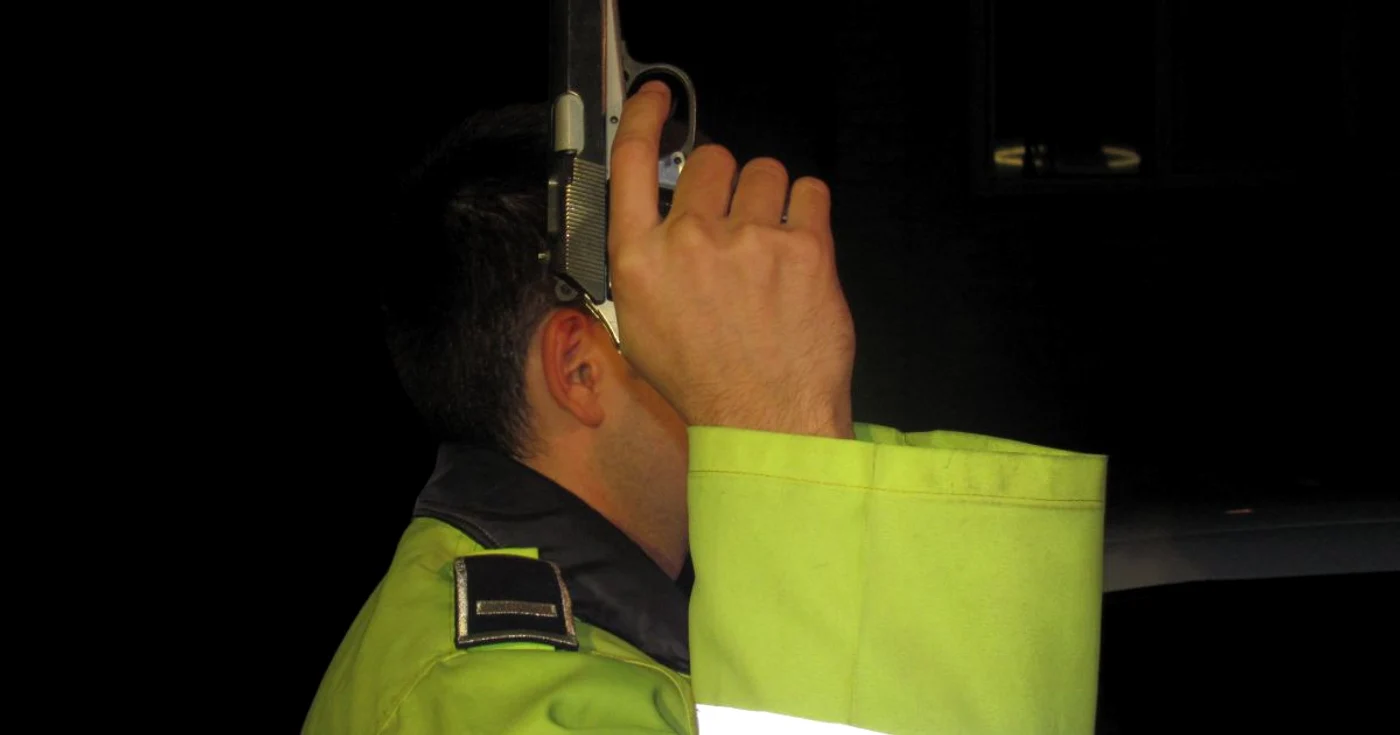 Poliţistul a folosit armamentul din dotare. Foto arhivă