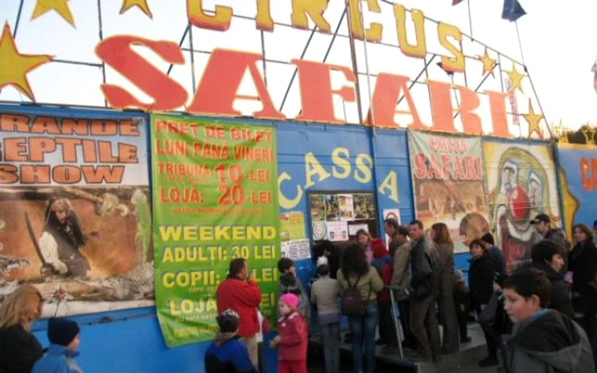 Mureşenii se înghesuie la circ