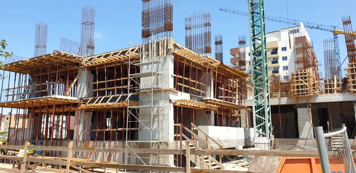 Lucrările la blocul de locuințe sociale, de 11 etaje, din Prelungirea Ghencea, vor continuaFoto: Primaria Capitalei