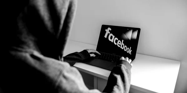 Facebook FOTO Andrei Luca