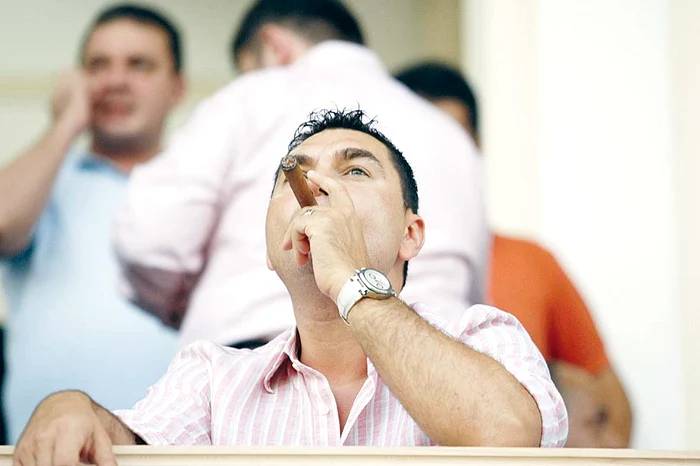 Cristi Borcea este închis din martie 2014 în Penitenciarul Poarta Albă, unde execută o pedeapsă de 6 ani şi patru luni în „Dosarul transferurilor”.