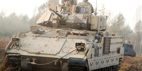 Vehicul de lupta Bradley FOTO Shutterstock jpg