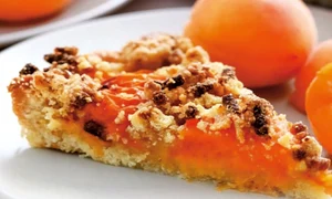 crumble cu caise jpg