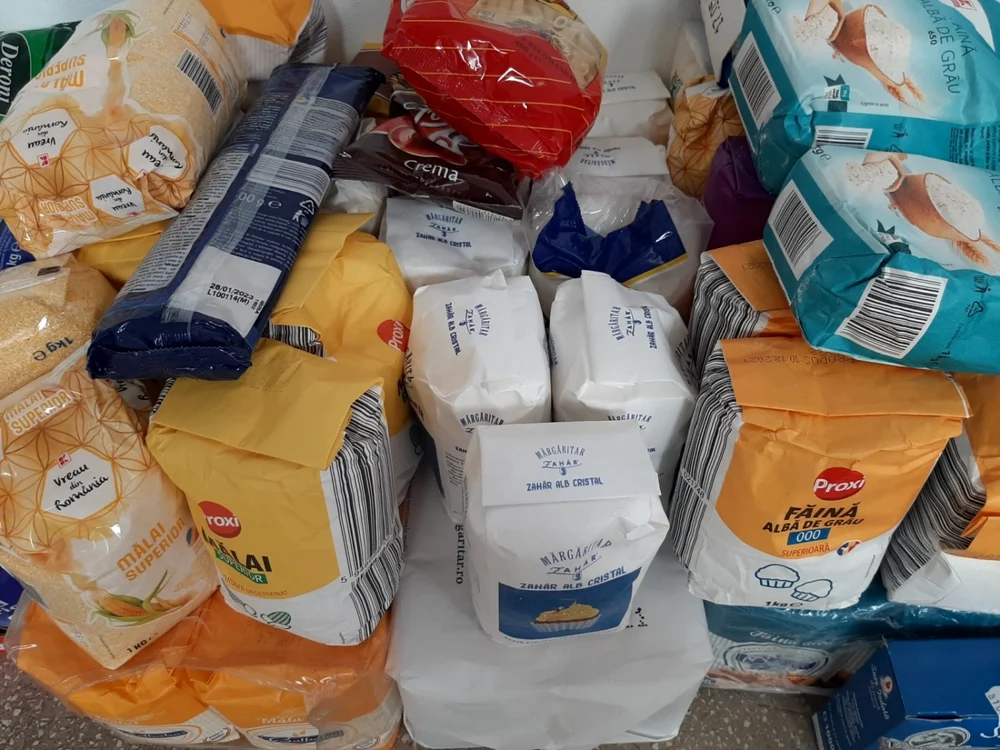 Parohiile din Călăraşi colectează ajutoare pentru refugiaţii din Ucraina FOTO Adevărul
