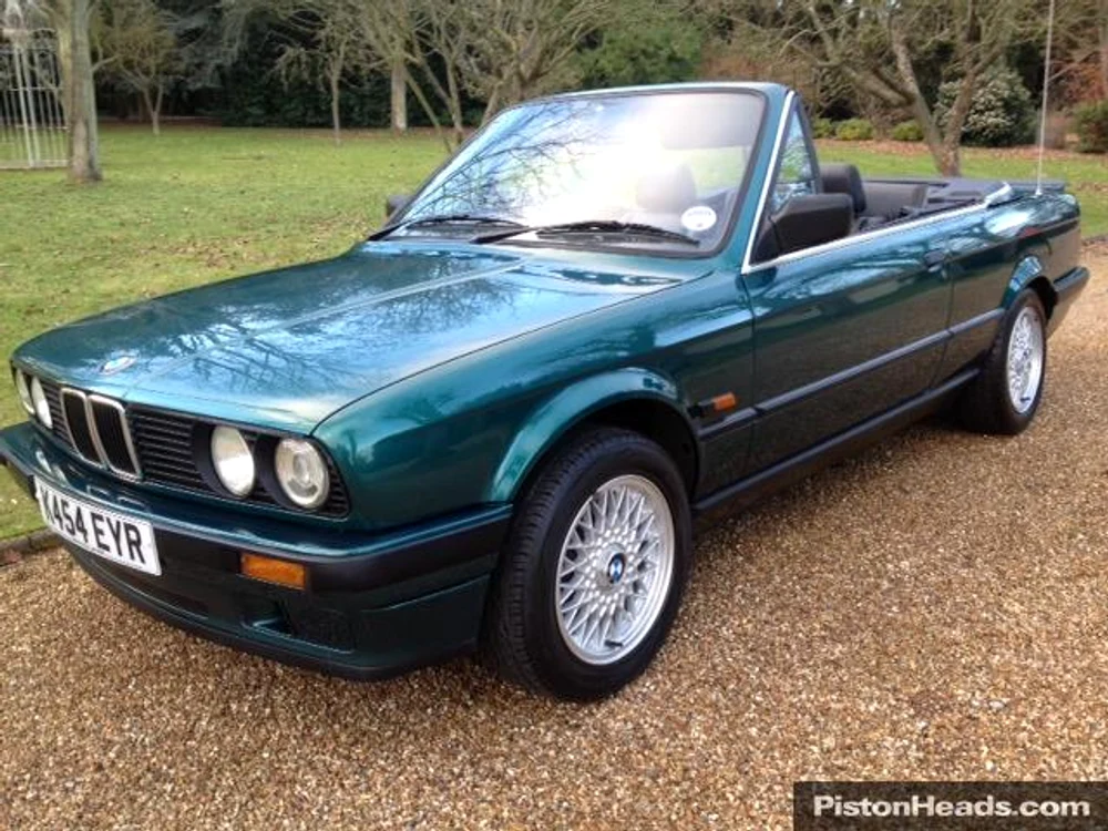 
    Totul despre BMW ursuleţ decapotabilfoto: pistonheads.com  