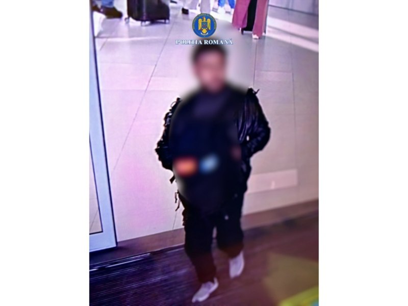 Hoțul de la Otopeni: bărbat arestat după ce a furat bagajele unor străini în aeroport. Ce au mai găsit polițiștii asupra sa