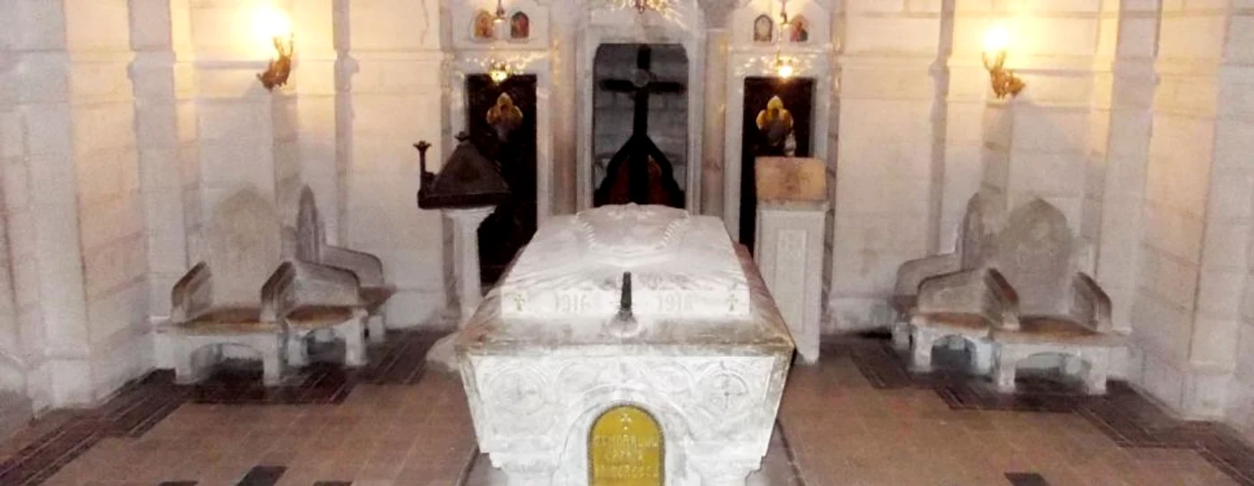 Sarcofagul generalului Eremia Grigorescu, la mausoleul de la Mărăşeşti