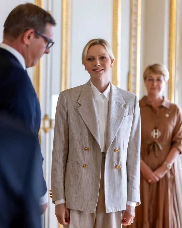 Charlene la investirea noului ambasador