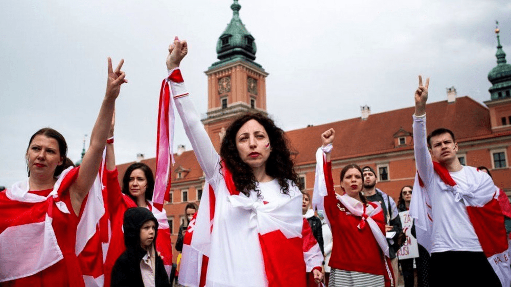 Avocații celor condamnați pentru protestele din Belarus au fost reținuți la Minsk