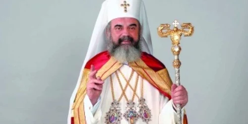 Bacău: Patriarhul Daniel a devenit cetățean de onoare al județului
