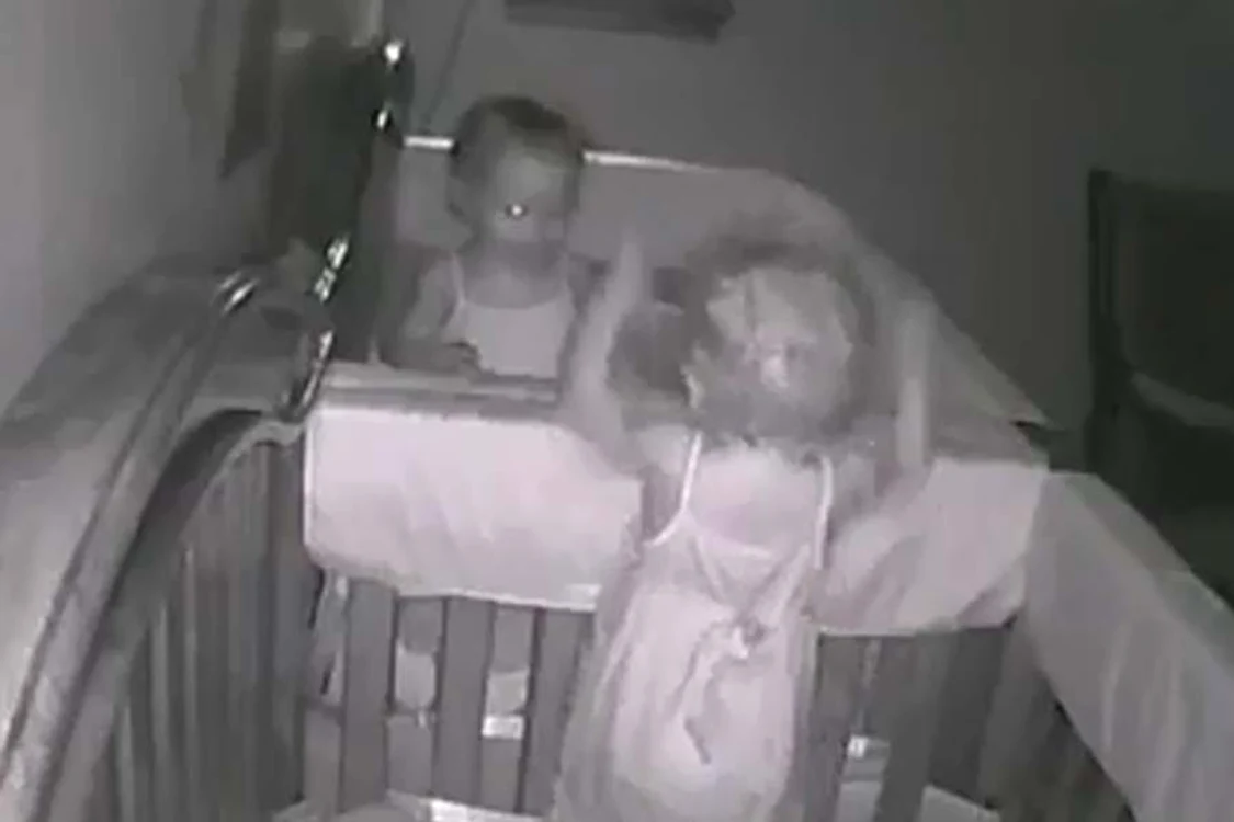 Bebeluşii se joacă