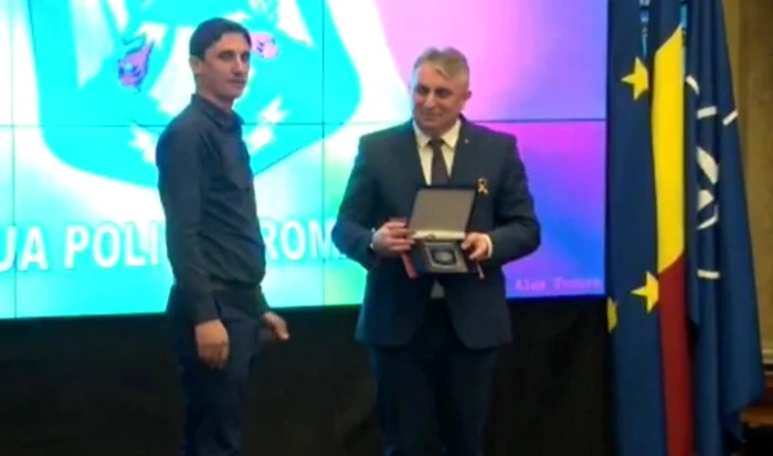 Cristian Paşetoniu a fost premiat de Ministerul Afacerilor Interne                                 Foto: MAI