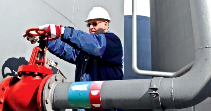 Companiile de gaze şi electricitate vor plăti mai mulţi bani către stat din 2013
