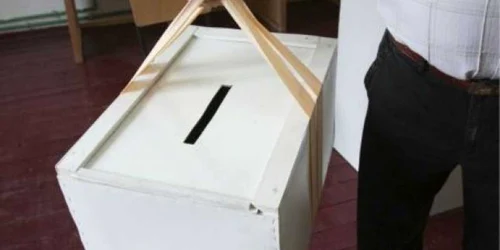 Reprezentanţii PDL Dolj au declarat că se încearcă fraudarea alegerilor parlamentare 