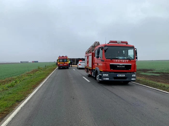 accident tir cereale rasturnat Braila 2