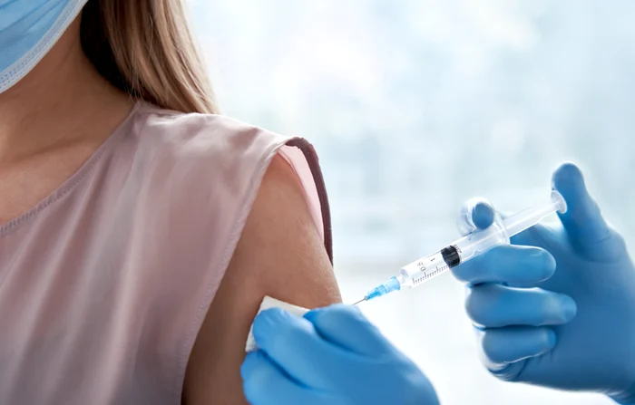 
    La Timișoara se va deschide un centru de vaccinare du program 24 de ore din 24Foto: Shutterstock  