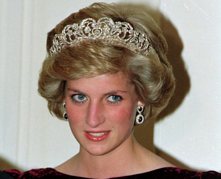 Mașina în care Prințesa Diana «evada» din Casa Regală va fi scoasă la licitație