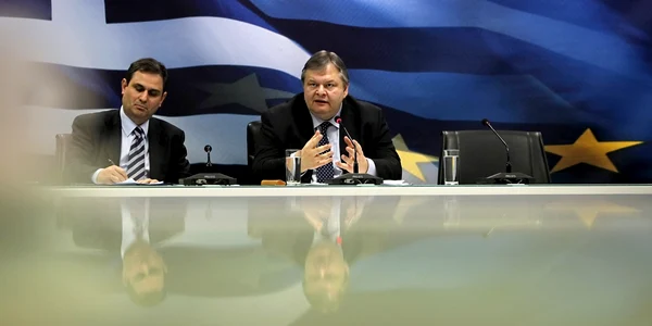 Philippos Sahinidis (stânga) a fost adjunctul ministrului de Finanțe Evangelos Venizelos Foto: AFP